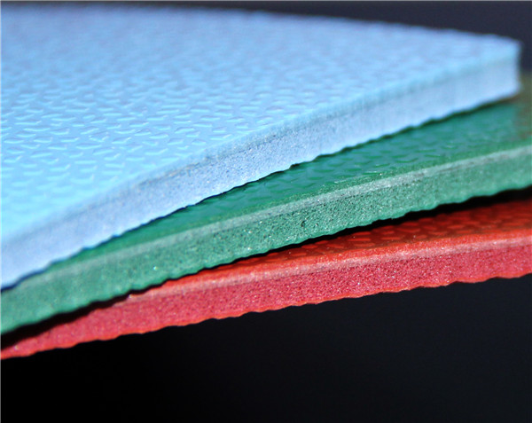 籃球地板比木地板有哪些優(yōu)勢(shì)？